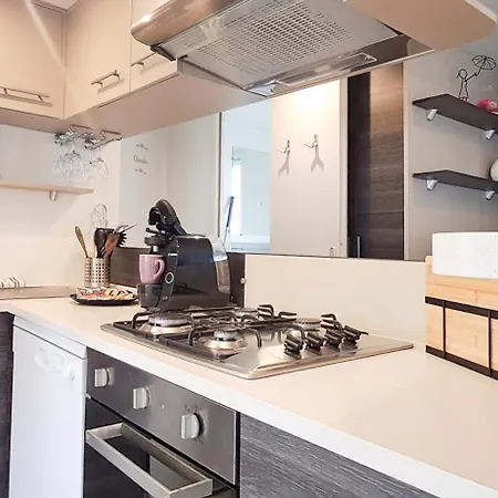 Naphtase - Mh334s - Pins Calmes - Menage Inclus キャンプ場